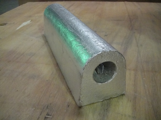 Densité 2,7 G/cm3 Anode sacrificielle en aluminium Systèmes de protection contre la corrosion à longue durée de vie ALZNIN