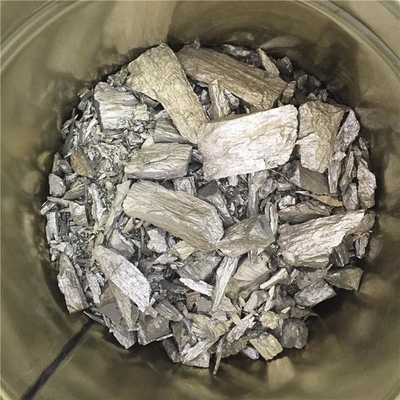 L'alliage de nickel-hafnium comme additif pour les alliages à haute température à base de nickel