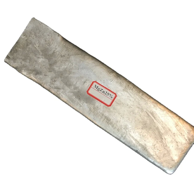 Ingots d'alliage de magnésium d'argent lisse Forme irrégulière d'ingot pour un allongement accru