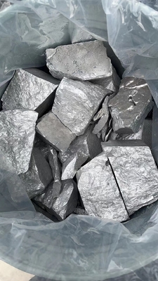 Ingots d'alliage de magnésium d'argent lisse Forme irrégulière d'ingot pour un allongement accru