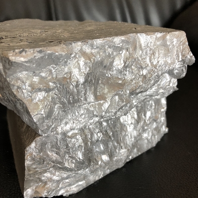 Lingot de l'alliage principal MgAl10% MgAl50% de magnésium pour l'éclairage d'agent d'éclairage d'agent réducteur