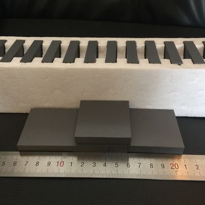 Plaque balistique R400 de carbure de bore sintré sans pression avec protection autonome de niveau NIJ IV et conception multi-courbe