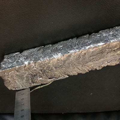Lingot de cuivre de haute pureté en alliage mère avec 50% d'étain pour l'affinage du grain et la résistance à la corrosion