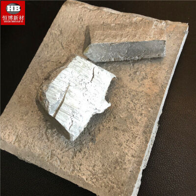 L'aluminium-cobalt AlCo5 alliage de base à 5% de co contenant des ingots pour le raffinage des grains