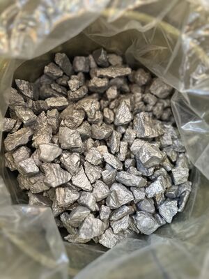 AlNb60 Granules d'alliage principal d'aluminium de niobium de 10 à 50 mm de qualité standard pour alliage résistant à la corrosion marine