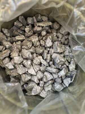 AlNb60 Granules d'alliage principal d'aluminium de niobium de 10 à 50 mm de qualité standard pour alliage résistant à la corrosion marine