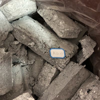 Puces d'alliage maître aluminium-étain AlSn50% pour le raffinage du grain et l'amélioration des propriétés des alliages d'aluminium