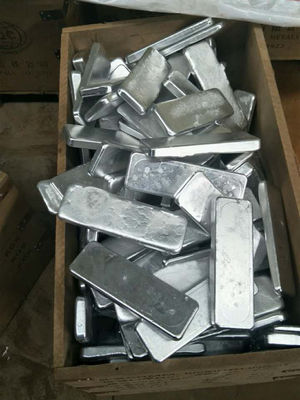 L'aluminium, le béryllium et l'Albe sont des alliages maîtres de 2 à 5% d'ingot pour le raffinage des grains.