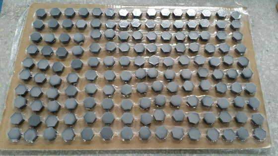 Carreaux de céramique ballistiques de tuiles de bore en céramique ballistique de plat/carbure de silicium pour la forme rectangulaire carrée de Hexgonal