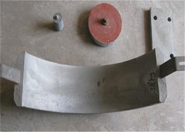Anodes de zinc de sacrifice anti-corrosion pour les systèmes de protection des cathodes Zn dans l'eau salée