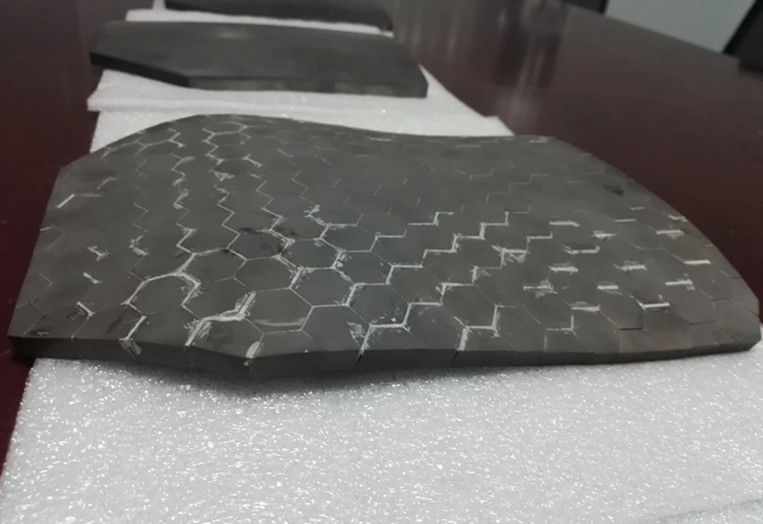Plaque anti-balles au carbure de silicium avec une résistance élevée à la flexion et à la corrosion pour l'armure corporelle standard NIJ