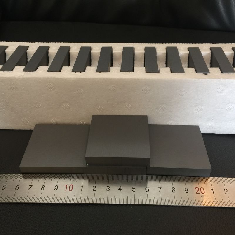 Plaque de blindage balistique hybride SiC B4C fritté sans pression avec des dimensions de 250x300 mm pour une protection NIJ Niveau IV