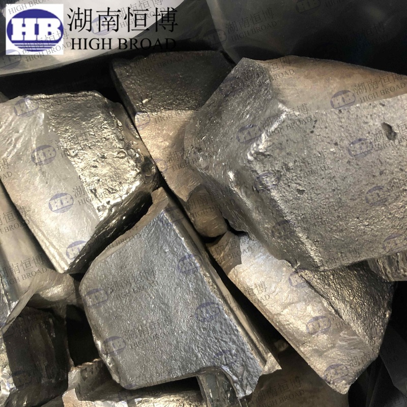 L'aluminium molybdène AlMo Master Alloy contenant 5 à 10% de mo Ingot pour le raffinage des grains