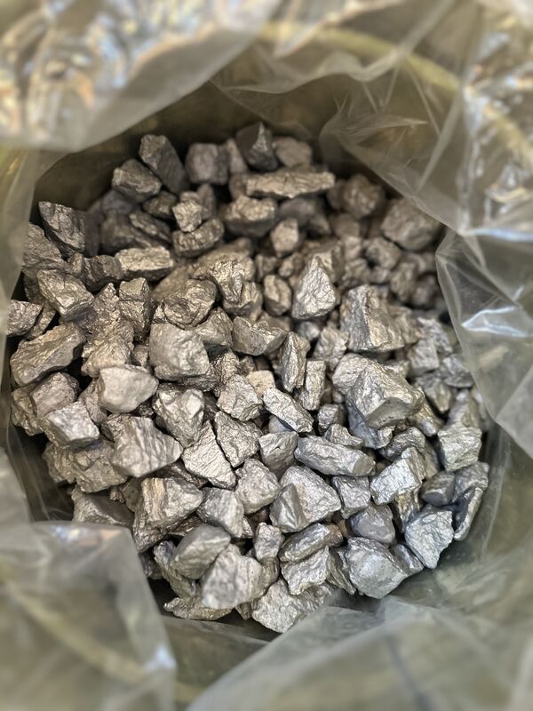 Composition de l'alliage MgBa10 Alliage principal de magnésium alliage principal d'argent gris solide et alliages principaux d'aluminium pour les applications industrielles